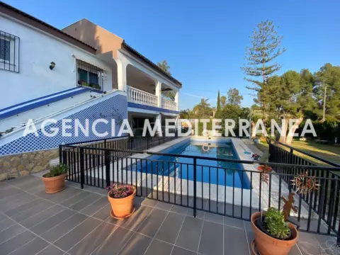 Chalet en Olocau