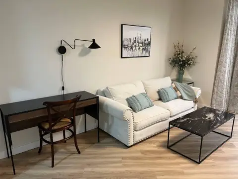 Piso en calle de Augusto, 62