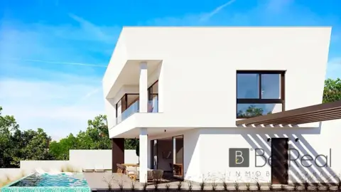 Chalet en calle del Abedul