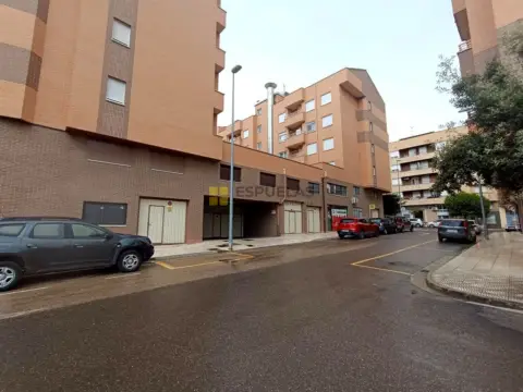 Garaje en calle de Pablo Neruda, 10