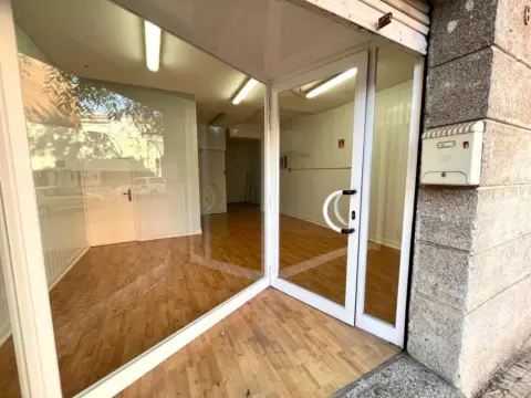 Local comercial en Carrer de Monturiol