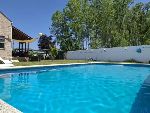 Chalet en calle Ventas Cachón, 60