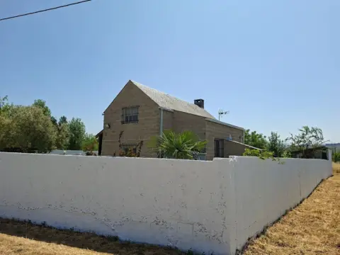 Chalet en calle Ventas Cachón, 60
