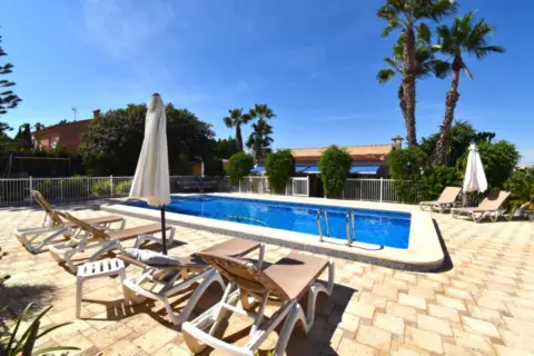 Chalet en Pueblo Levantino