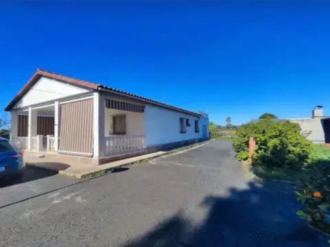 Finca rústica en Las Bayas-Asprillas