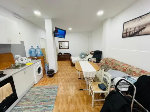 Local comercial en calle de Pascual de la Mata