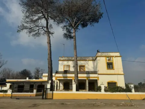 Chalet en calle Diseminados (P-35)