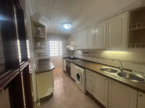 Apartamento en Avenida del Economista Germán Bernácer