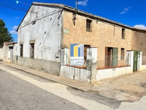 Casa en Manganeses de La Lampreana
