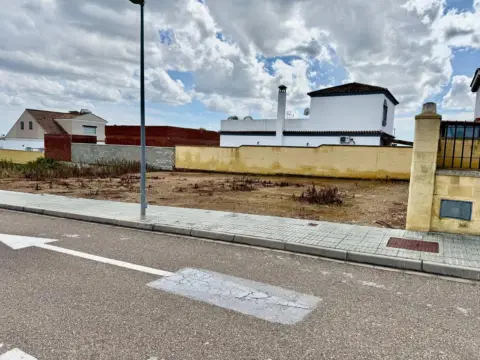 Terreno en calle Romero