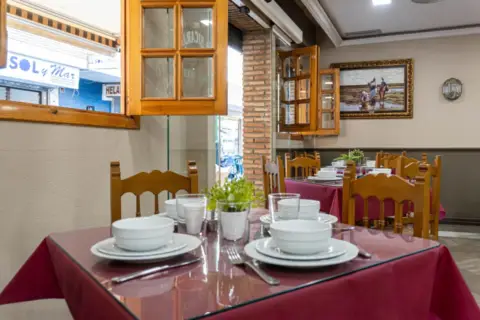 Local comercial en calle Puerto de Portalet, 5