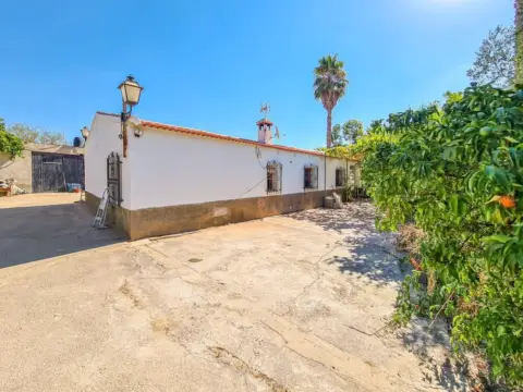 Casa en calle de la Iglesia