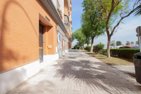 Local comercial en calle Eúfrates, 14