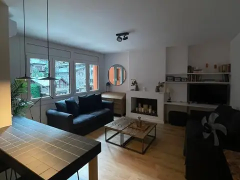 Piso en calle Arinsal