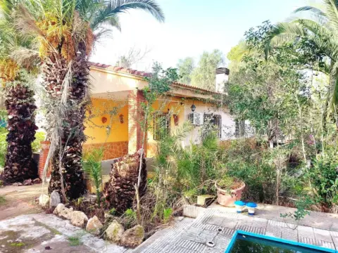 Chalet en Urb. Corral de La Marquesa