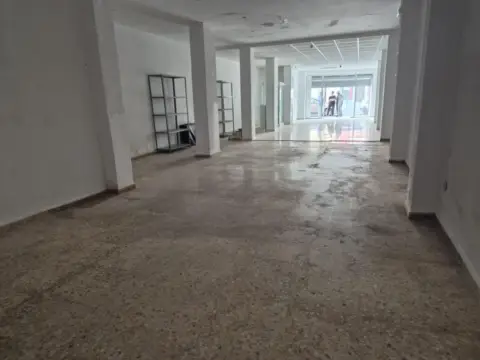 Local comercial en Pla de L´ Arc