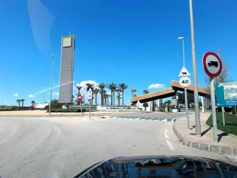 Terreno en Avenida de Hacienda del Álamo