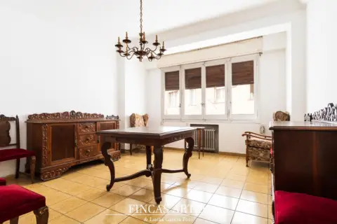 Piso en calle de Francisco de Vitoria