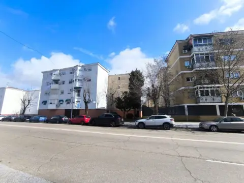 Piso en Avenida de las Américas