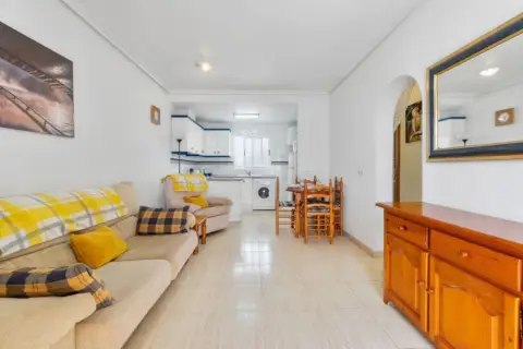 Piso en calle Aitana, nº 32