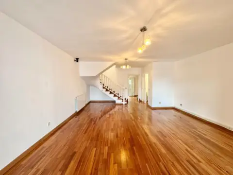 Casa adosada en Carrer de Garonda