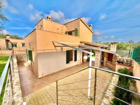 Chalet en Cala Llombars