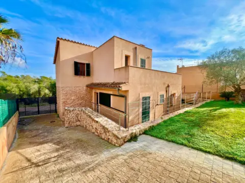 Chalet en Cala Llombars