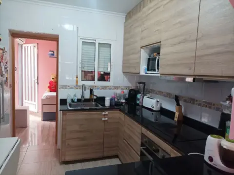 Casa adosada en calle Antonio Soriano Bri