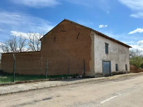 House in Valdevimbre