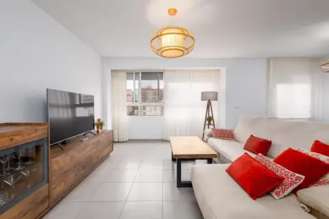 Piso en calle del Obispo Pedro de Moya