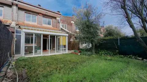Casa adosada en calle de Mariano de los Cobos
