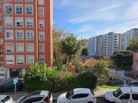 Piso en calle de la Universidad