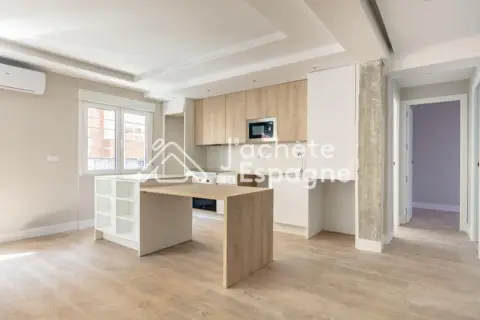 Piso en calle de Santa Juliana