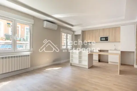 Piso en calle de Santa Juliana