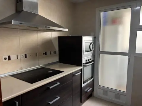 Piso en calle de la Reina Sofía