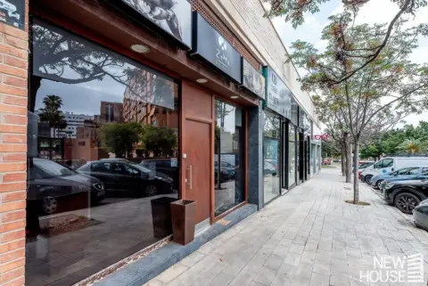Local comercial en calle de Manuel Azaña