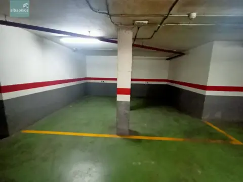 Garaje en Parque Lineal-Puente de Madera
