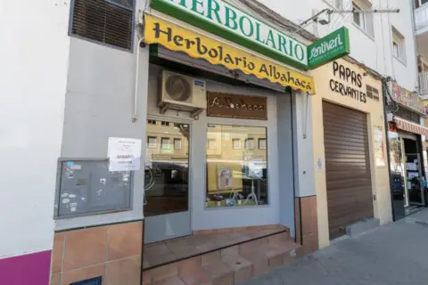 Local comercial en Avenida de Cervantes