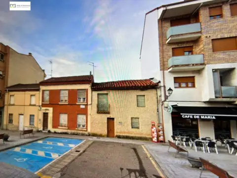 Casa en Virgen del Camino