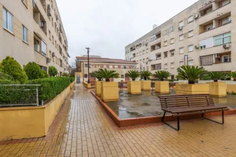 Dúplex en calle Alcalá la Real, 12