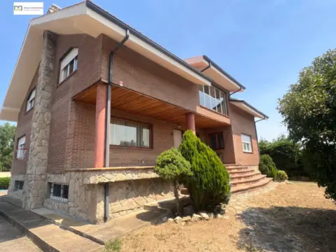 Chalet en Ribaseca