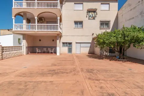 Casa pareada en calle Francisco Jose García Jiménez