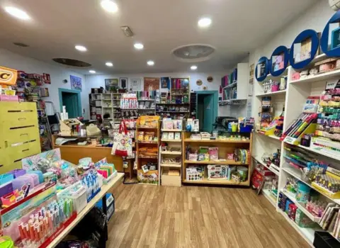 Local comercial en calle de Jueves