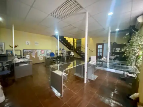 Nave industrial en Albolote