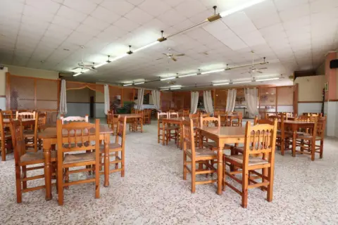 Nave industrial en Poligono Cachapet