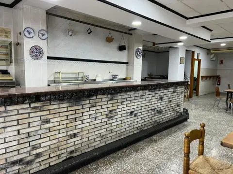 Local comercial en Sector Quinto