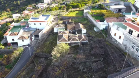 Casa en Camino Los Piquetes, 27