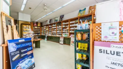 Local comercial en calle Tome Cano, 2