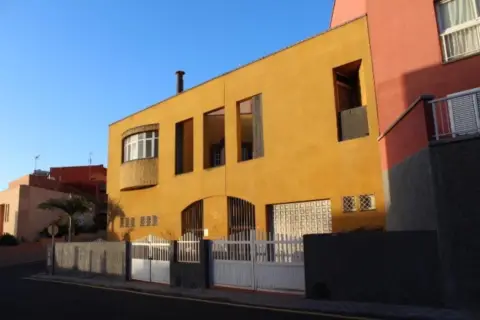 Casa en calle Huelva, 53