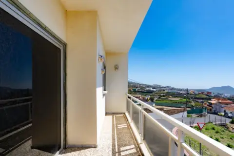 Casa en calle La Calzada